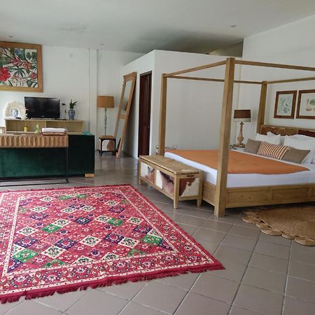 Le Kekeri Villas Collection Матарам Екстериор снимка