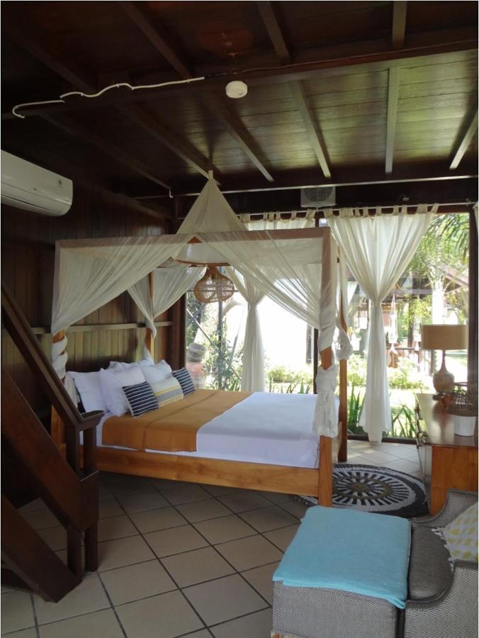Le Kekeri Villas Collection Матарам Екстериор снимка